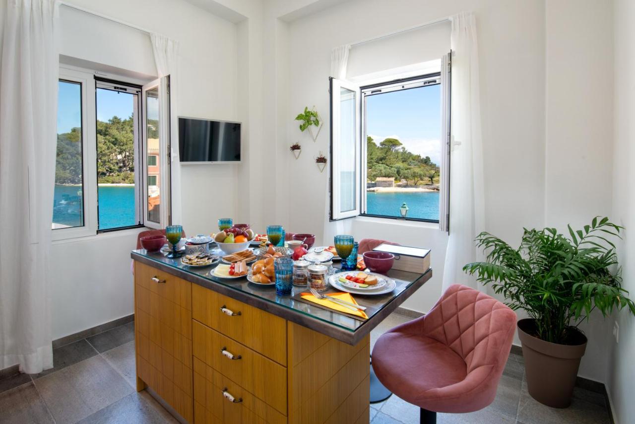 Sea Front Suite "Sea Tales" Gaios Extérieur photo