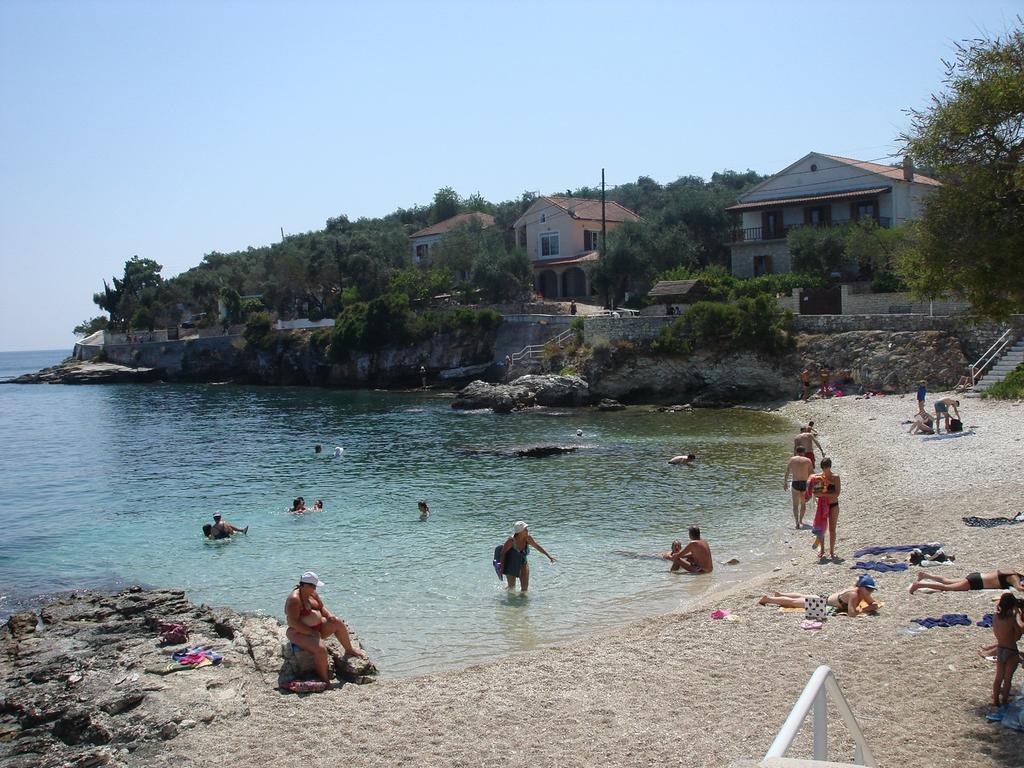 Sea Front Suite "Sea Tales" Gaios Extérieur photo